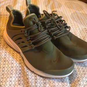 NIKE PRESTO